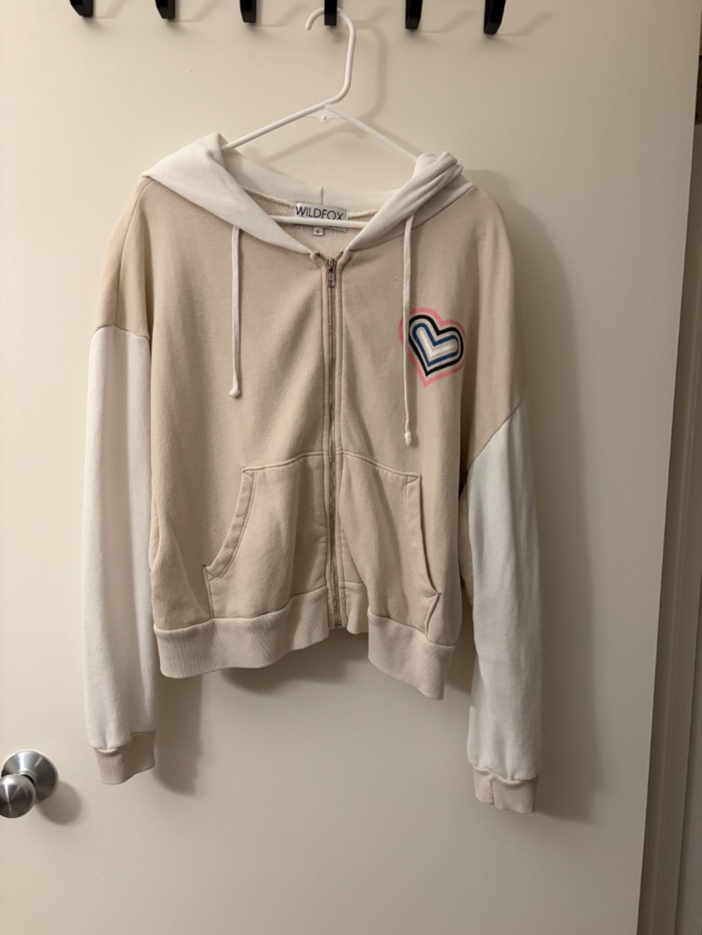 Sweatershirt - Picture 2 of 3